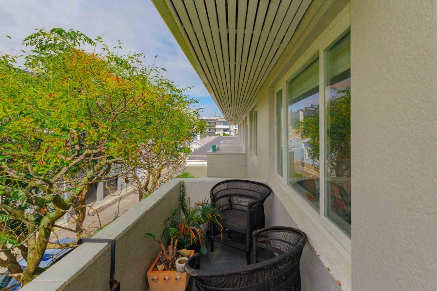 To Let 1 Bedroom Property for Rent in Bantry Bay Western Cape